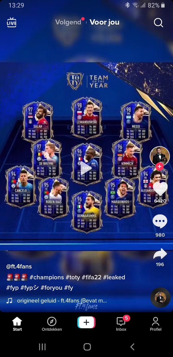 mittenscfc's tweet photo. Notice how penaldo isnt here🤣 https://t.co/pS5iH44Kb5