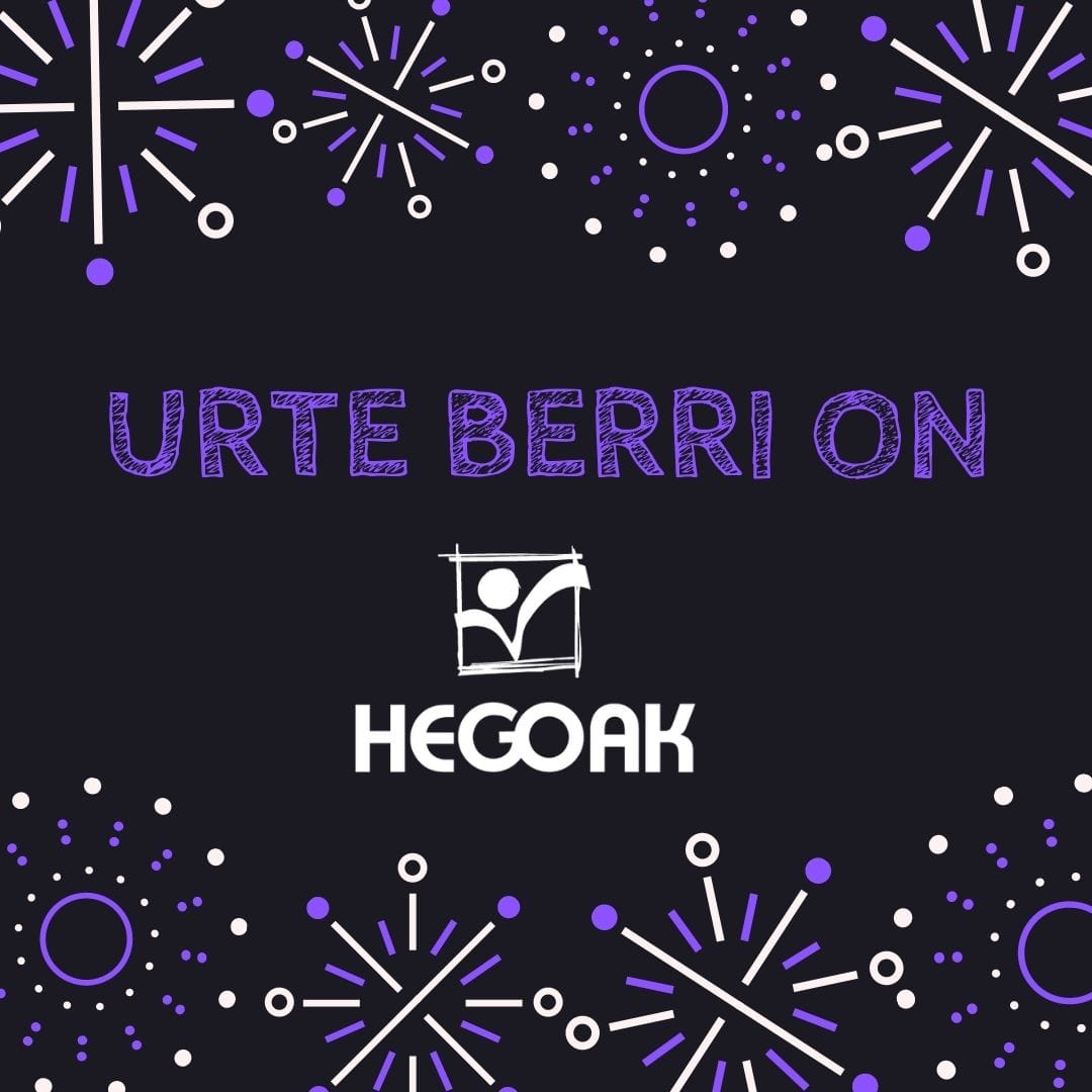 hegoakdrogas's tweet photo. Aurrerapen piska batekin baina...
🍇🍇🍇URTE BERRI ON guztioi! 🍇🍇🍇

Este año nos adelantamos un poco... FELIZ AÑO a todas y todos, nos vamos a descansar unos días que ya tocaba!!🙌🏽🥰 

¡Salud! Y no olvidéis de beber aguita, descansar y alimentaros bien, que nos conocemos...😉 https://t.co/wyLFBXddem