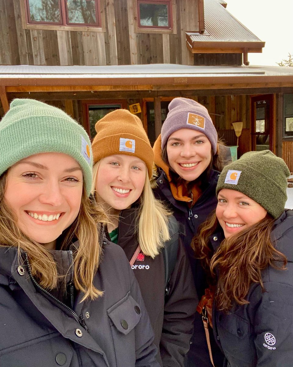 🧡We love this #alwaystoasty team! 'Shoutout to our amazing sponsor @OROROwear for keeping us warm up north!' Team Sinclair