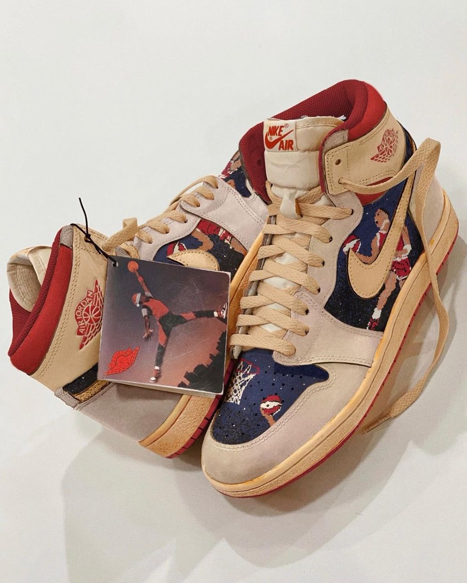 nicekicks's tweet photo. This Air Jordan 1 concept inspired by the @AimeLeonDore Winter sweater is NICE! 🔥🔥 https://t.co/8hGlho2LB8