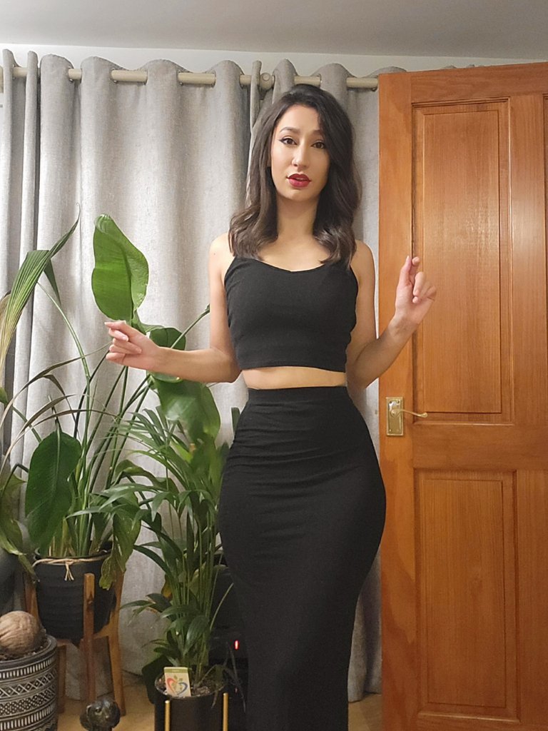 Sunaiya11's tweet photo. I don't usually do twitter trends, but we all need some self confidence and body positivity once in a while 🤷‍♀️ https://t.co/9xhMITiJhM