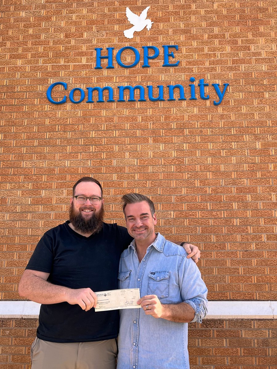 TxMethodistFdn's tweet photo. TMF Gives made its way to Lubbock when our Film and Photography Specialist Levi McKay delivered a gift to HOPE Community! It exists to empower hope in the heart of Lubbock by working for systemic and sustainable change through asset-based community development.
#seasonofgiving https://t.co/q1pD13nk2g