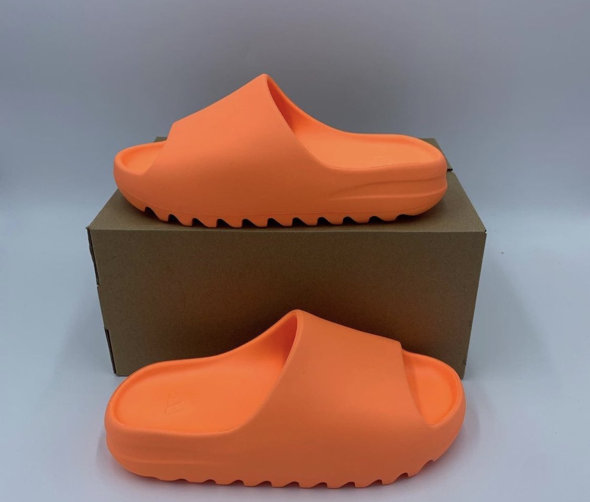 | All sizes available ☑️
| message me now