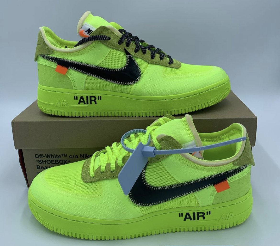 | All sizes available ☑️
| message me now