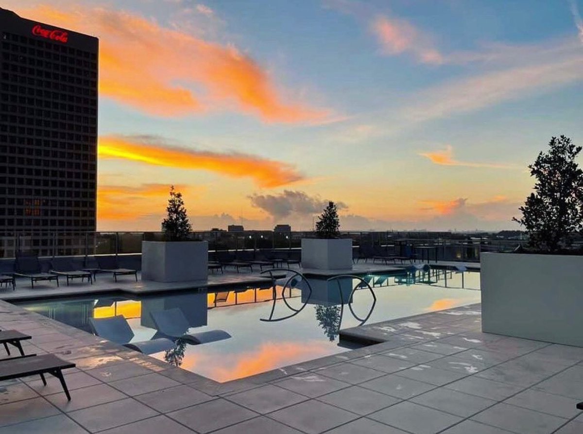In our opinion, sunsets are much better by the pool.

#wow #rooftoppoolsunset #coxpoolsbirmingham #poolbuildingprocess #trusttheprocess #details #birminghampoolbuilder #birminghamal #alabamapools #poolmarketing #poolbuildersofinstagram #pooldesign #pool #concretepools #coping
