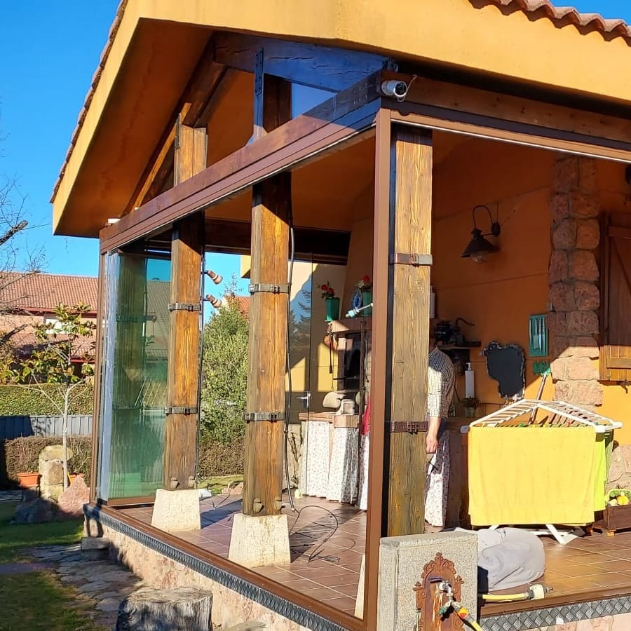 Levidrio's tweet photo. [Proyecto] Cierre de terraza con cortinas de vidrio Extendglass en vivienda unifamiliar.

#AmpliamosTuEspacioVital
#leonesp https://t.co/dSuPJG2oMX
