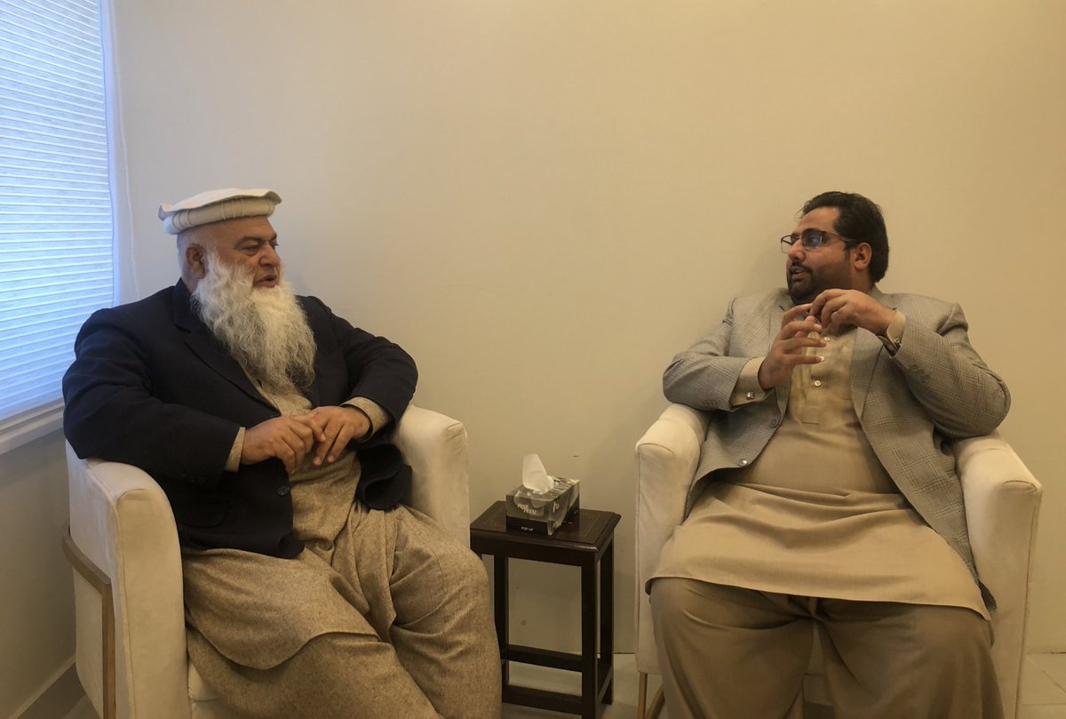 AhmedNawazKhan's tweet photo. اسلام آباد ، پی ٹی آئی بٹ خیلہ مالاکنڈ کے رہنما حاجی ایوب خان کی قومی وطن پارٹی کے مرکزی ڈپٹی جنرل سیکرٹری احمد نواز خان جدون سے ملاقات ، حاجی ایوب خان کا ساتھیوں سے صلاح مشورہ کے بعد کیو ڈبلیو پی میں شمولیت کا عندیہ https://t.co/4BCX4gY1SK