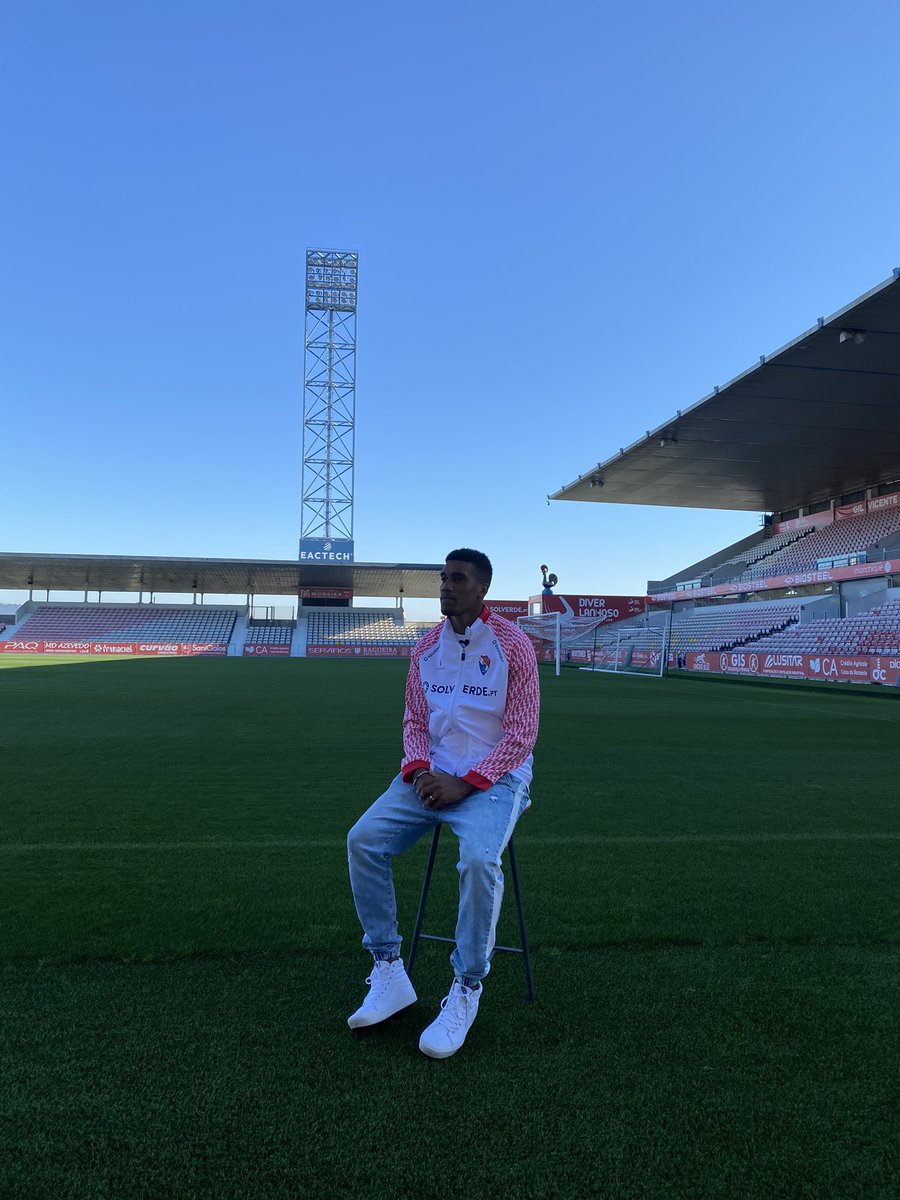 GilVicente_fc's tweet photo. Vocês escolheram! @Murilo_c11 foi eleito o MVP do #CDTGVFC 🤩💪
#SomosUmSomosGil #GVFC #LigaPortugalbwin https://t.co/fyVByIKsD4