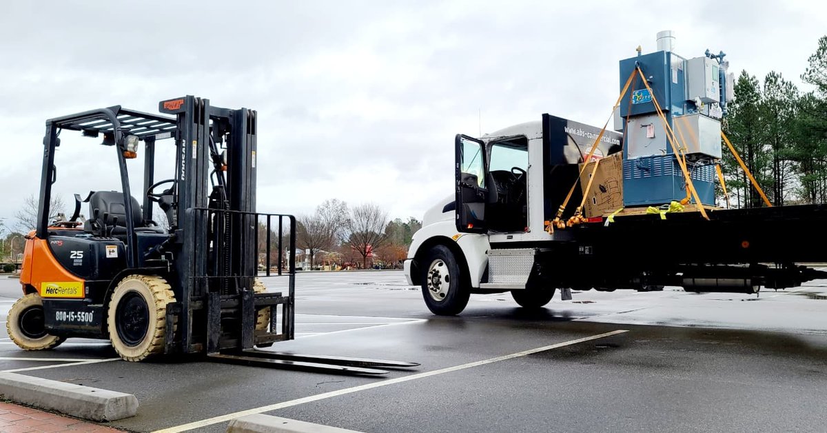 OakCityBrews's tweet image. Aw, snap!!!!!  TWO sparkling new fermenters and boiler were delivered TODAY!!!!  
.
More OCBC brews headed your way, cheers!
.
.
.
Side note: the forklift driver did a fantastic job 👏 
.
.
.
#OakCityBrews #expanding #morebeer #craftbeer #brewery