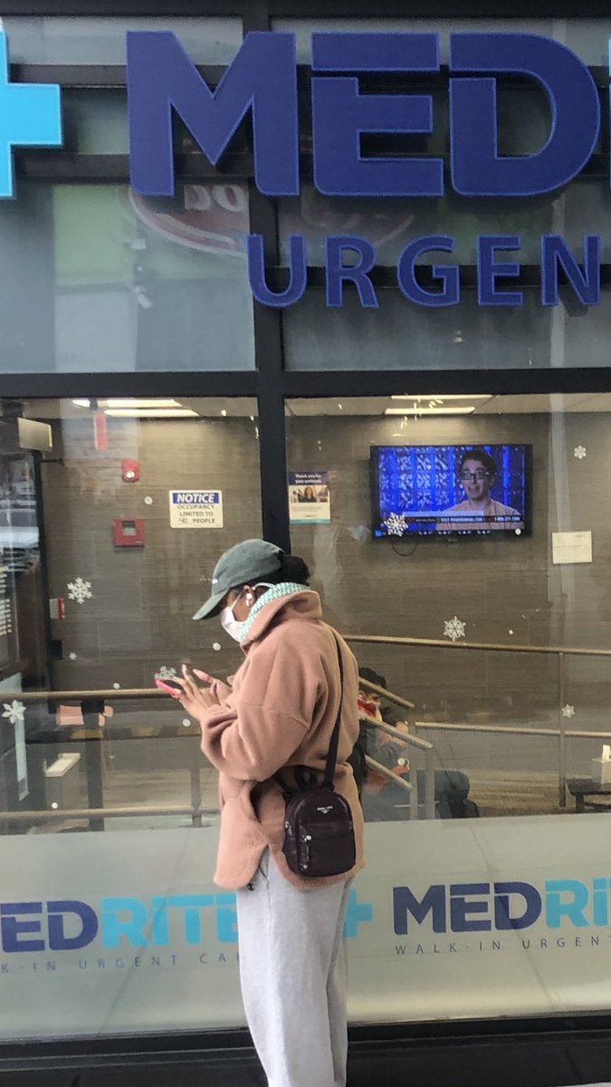 Caught <a href="/GianmarcoSoresi/">gianmarco</a> maskless inside an urgent care 😎