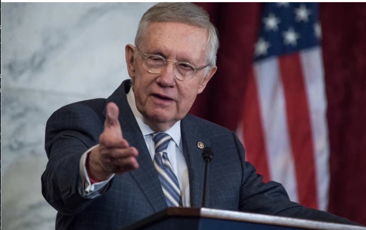 RalstonReports's tweet photo. Some Harry Reid staffers have published remembrances of their boss, who engendered deeper and wider loyalty than anyone I have covered. None as heartfelt, touching and revealing as this one by @RebeccaKKatz:

https://t.co/9947kCpQhR https://t.co/5NVlWdC0rY
