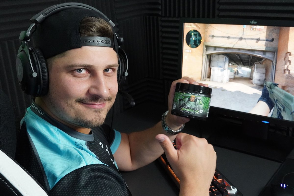Sein Immunsystem zu booste(r)n, bedeutet seine Teammates nicht im Stich zu lassen. <a href="/epicdudesgaming/">DIE DUDES</a> #csgo #esportsgermany