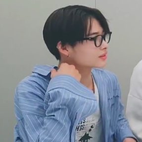 NI-KI SPECS YALL OMGG