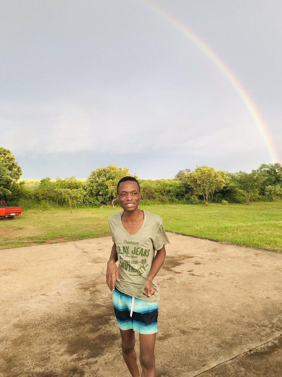 liferavele's tweet photo. When our paths cross and we grab the chance and take some snaps ❤️😎 https://t.co/j9KSQukFZs