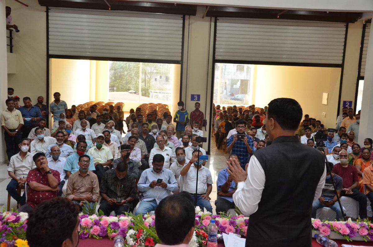 DrPramodPSawant's tweet photo. Inaugurated the New Administrative Building of Curchorem Municipality in the presence of Goa Power Minister Shri @CabralNilesh and others. 1/2
#GoodGovernance #DecadeOfDevelopmentByBJP https://t.co/l7IsVyJvkv