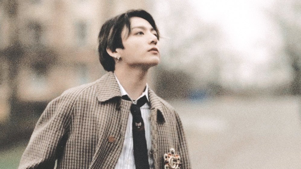 K00BVE97's tweet photo. ❝ Waldosia — a filo #jikookau where…

5 years after separation, Red and Iker cross paths again.

“It was nice seeing you again, Mr. Salazar—”

“Atty… Atty. Red Lorenzo Salazar.” I replied. https://t.co/F5ihir3xjF