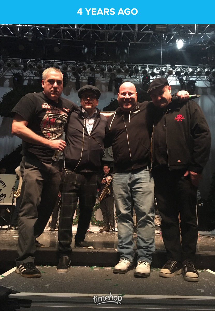 ToxicToastKatz's tweet photo. And later that night, “the ska world exploded” with @mmbosstones, @ThePorkersBand, @StevePietaster and @toast_toxic https://t.co/ztK6WIutKQ