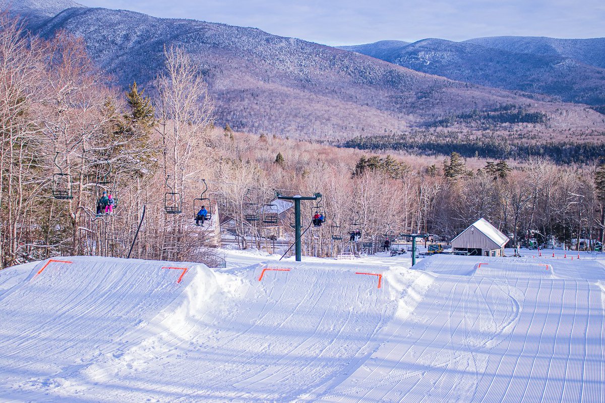 waterville's tweet photo. The Park Crew did a phenomenal job putting in some larger, more technical, rail features with some Medium sized jumps on Stemtation. Post your photos and videos of you sessioning the park and we will share them!
#wvnextlevel
Photo taken 12/19/21 https://t.co/WKbP9xIqqQ