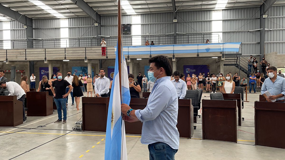 Pilarhcd's tweet photo. Siendo las 10:56 se da por finalizada la Sesión Extraordinaria en el Polideportivo Diego Armando Maradona de la localidad de Lagomarsino. https://t.co/rFi50x8lyT
