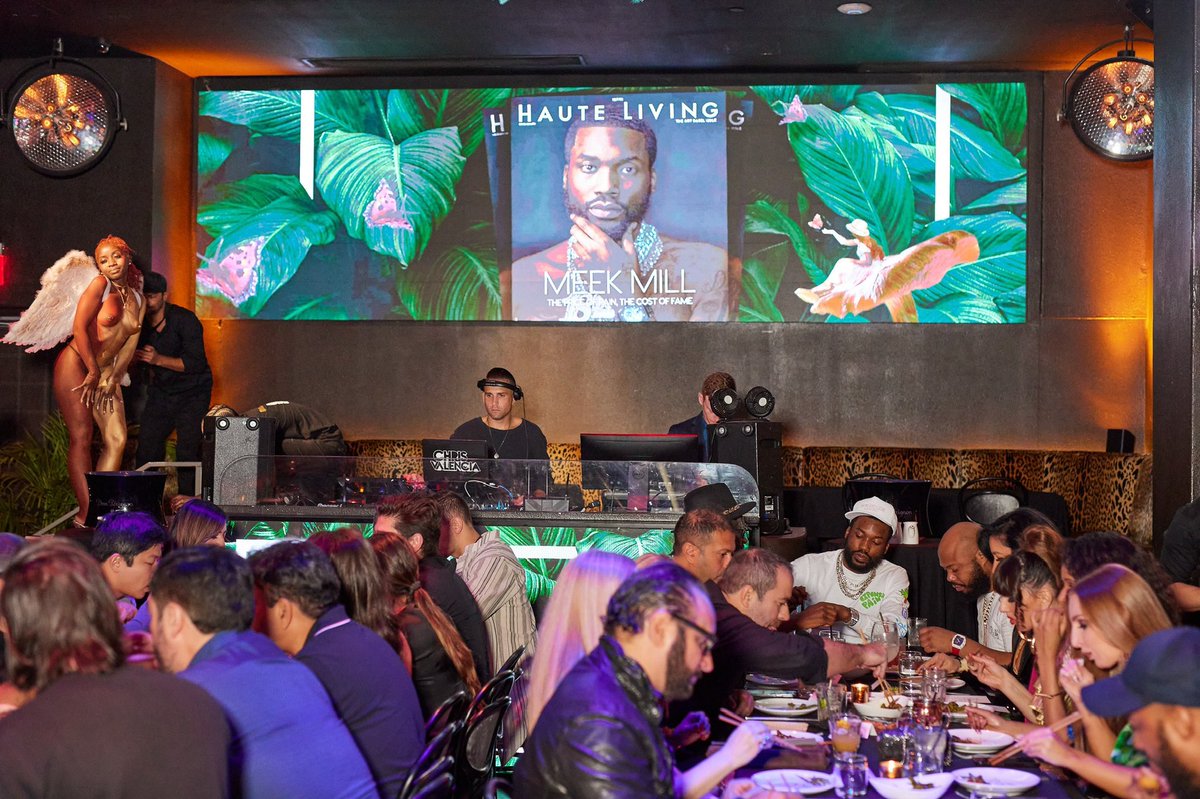 Legends was proud to support the <a href="/HauteLiving/">Kamal Hotchandani</a> Art Basel <a href="/MeekMill/">MeekMill</a> cover dinner alongside our partner <a href="/AlgoFoundation/">Algorand Foundation</a> . Excited to meet and work with cultural leaders embracing all things crypto, metaverse and NFTs.