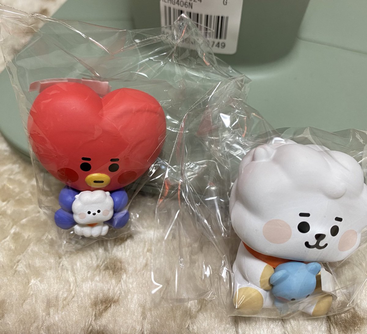 poteto81127's tweet photo. ドンキーに可愛い子達がいた。
#BT21 
#MONITORFIGURE https://t.co/Xk4PA1OINm