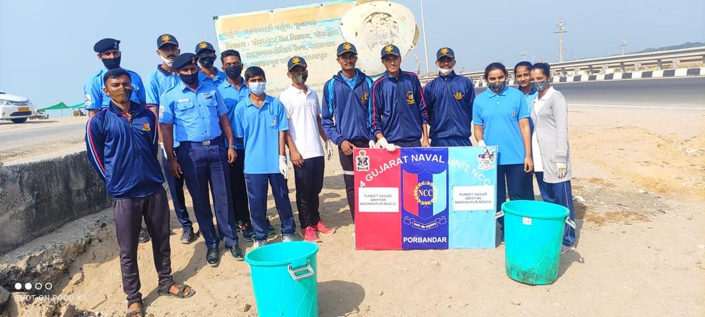 #PuneetSagar
 #BeachCleanship
Today, I, cadet parmar deva of 4 GUJ NU NCC carried out Beach Cleanship at Madhavpur Beach under Puneet Sagar Abhiyan raised awareness in importance of keeping our beaches clean.
@DefencePRO_Guj

@HQ_DG_NCC