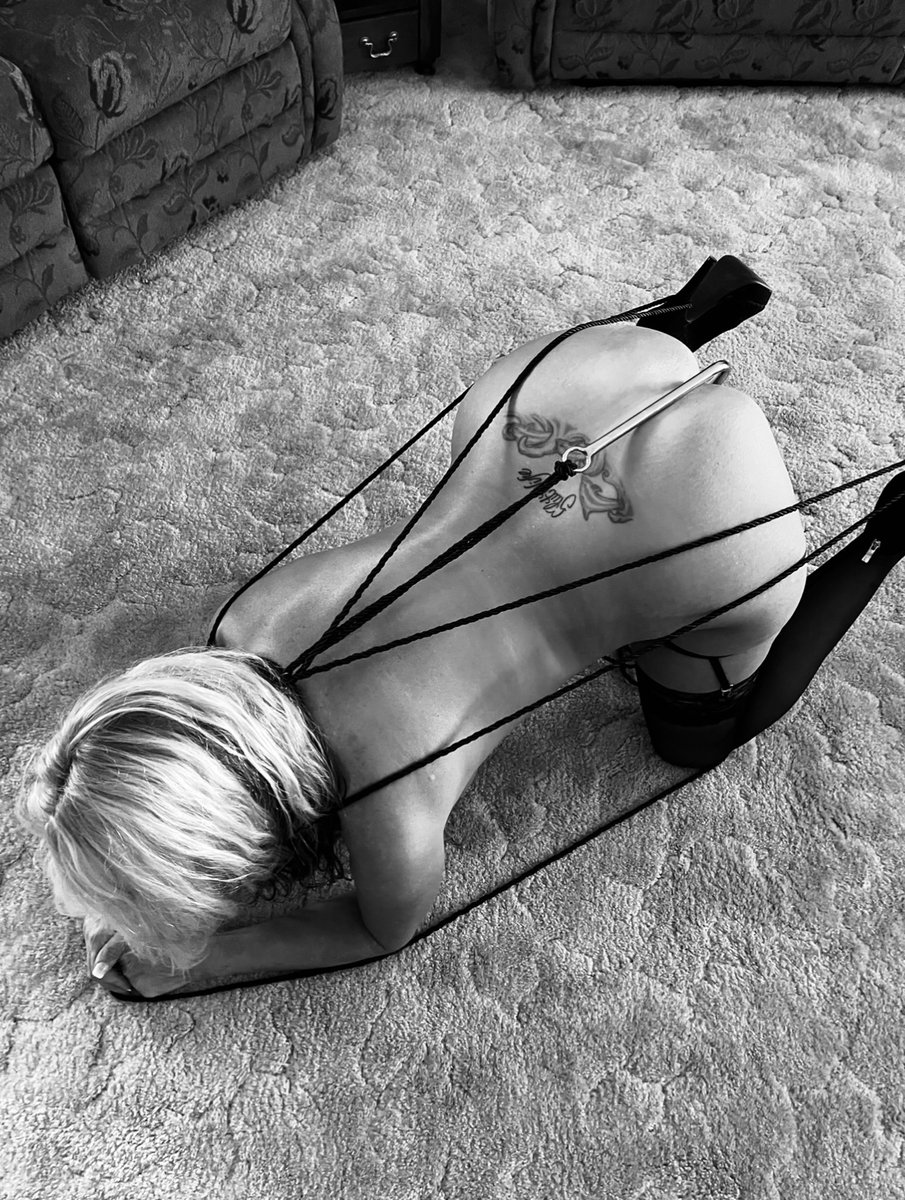 I was a bad girl last night! 👿
Happy Thursday everyone!💋