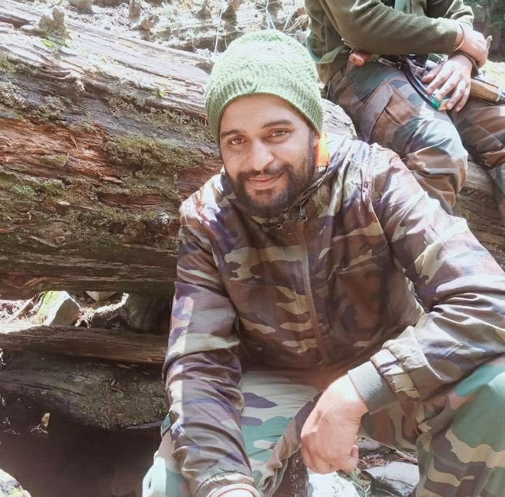 capt_amarinder's tweet photo. Saddened to hear about the demise of Lance Naik Jasbir Singh of Tarn Taran in an encounter with militants at J&amp;K. My heartfelt condolences and prayers are with the family. The nation salutes the brave soldier. https://t.co/OPqhlzrxv2