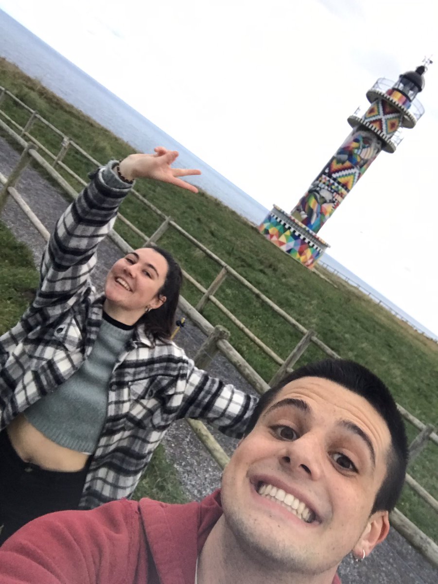 👨‍👩‍👧‍👧