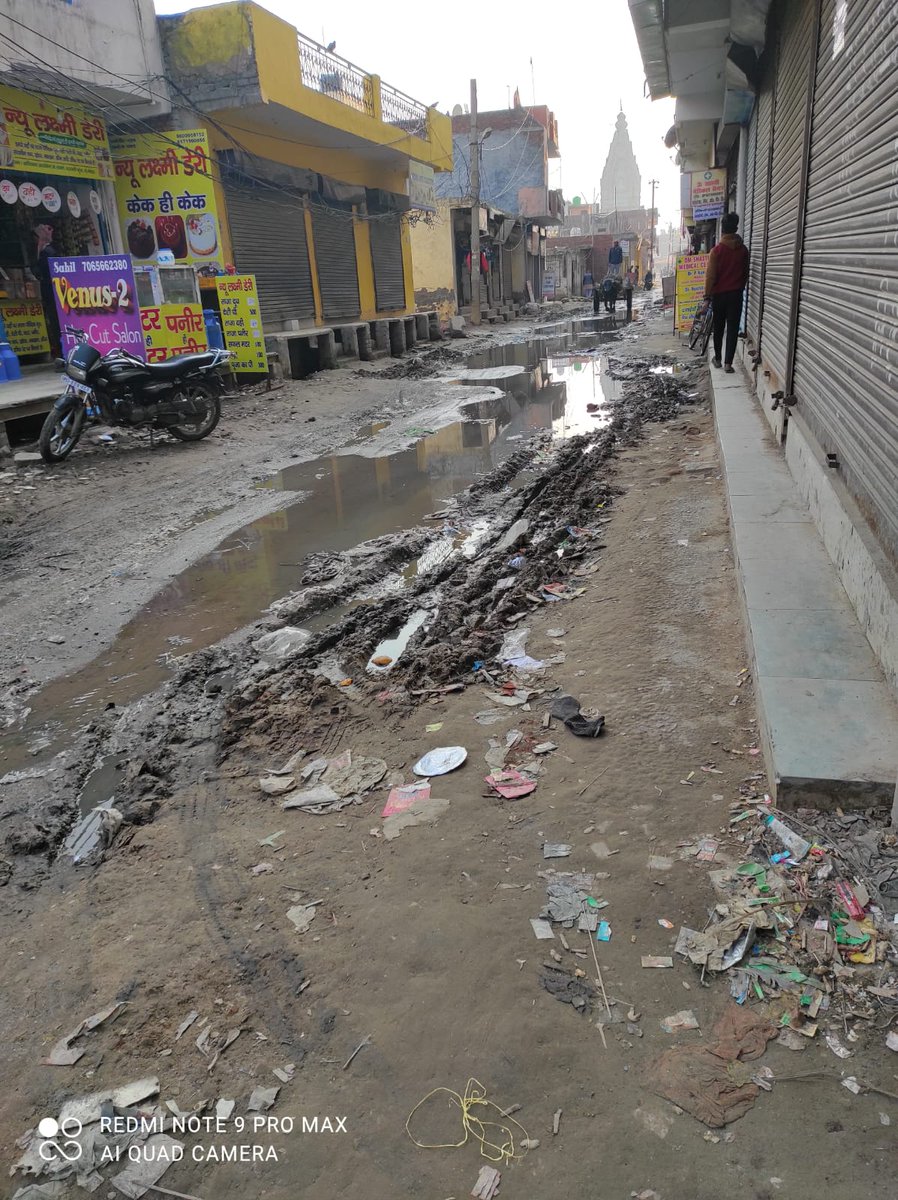 MMAnsaari's tweet photo. @noida_authority because of no proper drainage system, water from sewer/ditch are all over the road. It's hard to walk on the foot without getting dirty. Location: Ashiyan Apartment, Sector 16-C, Greater Noida West. https://t.co/PYmFdkW9tB