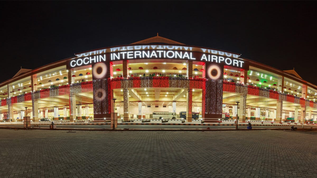 travelobiz's tweet photo. Update For International Passengers Arriving In Kerala

#AirSuvidhaPortal #InternationalArrivals #InternationalTravellers #Registration #SelfDeclarationForm #TravelGuidelines

https://t.co/s1TjnPcBvd https://t.co/BtHZI4EO2M