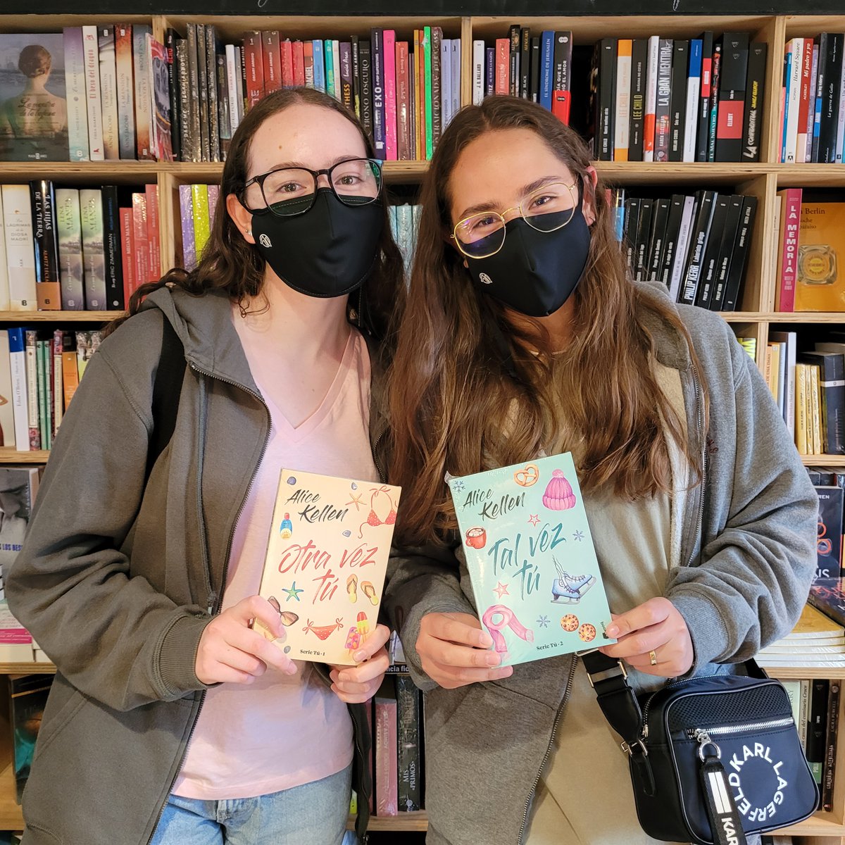 Muchas gracias a Catalina y a Josefina por la buena onda, simpatía y también, por enseñarnos la bilogía "Tú" de Alice Kellen que la compone Otra vez tú y Tal vez tú.  Sabemos que ya la quieren leer 😁