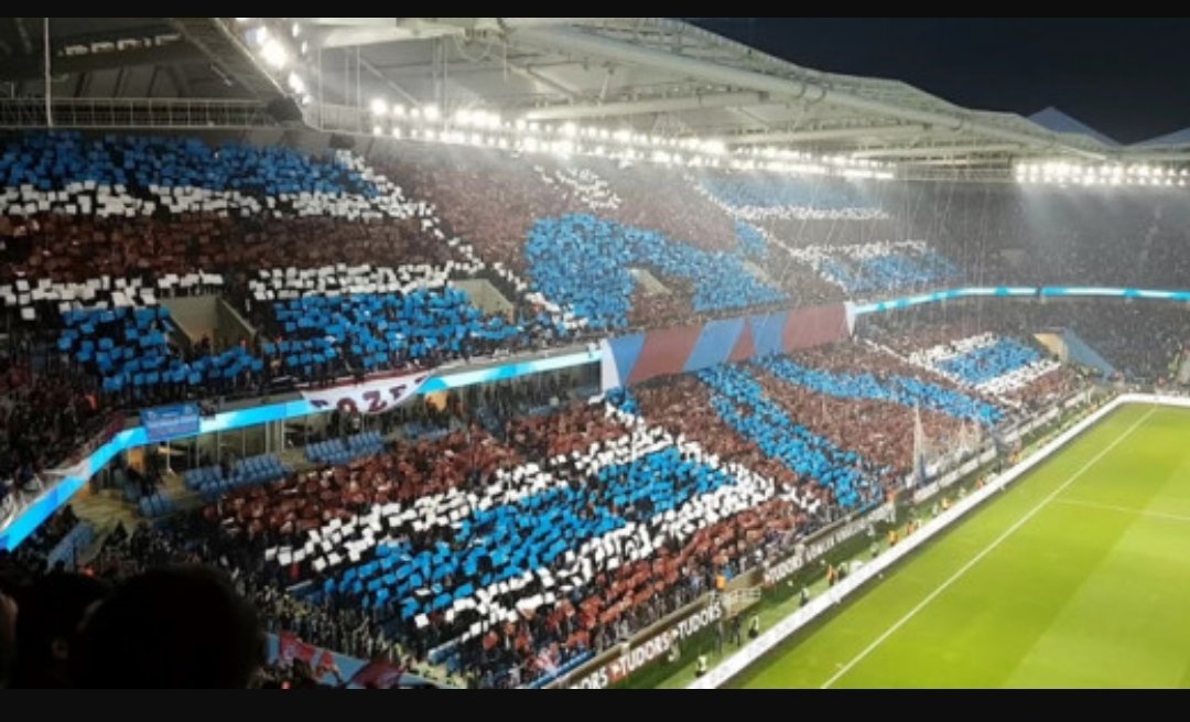 2010-11 sezonu lig şampiyonu Fenerbahçe ve Türkiye Kupası şampiyonu Beşiktaş'ın oynayacağı süper kupa mücadelesine, Trabzon Şenol Güneş kompleksinde ev sahipliği yapmaktan mutluluk duyarız.