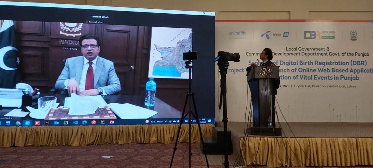 AzlanBUTT14's tweet photo. UNICEF,Telenor &amp; GoP joint initiative (DBR) scaled up through launch of NADRA web based Reg system.True example of the Govt ownership &amp; commitment @Noormengal_ @Kausarcsp @ReplyTariq @TelenorGroup @telenorpakistan @UNICEF_Pakistan @GovtofPunjabPK @irfanwahabkhan @NadraPak https://t.co/J61I2KSoKw