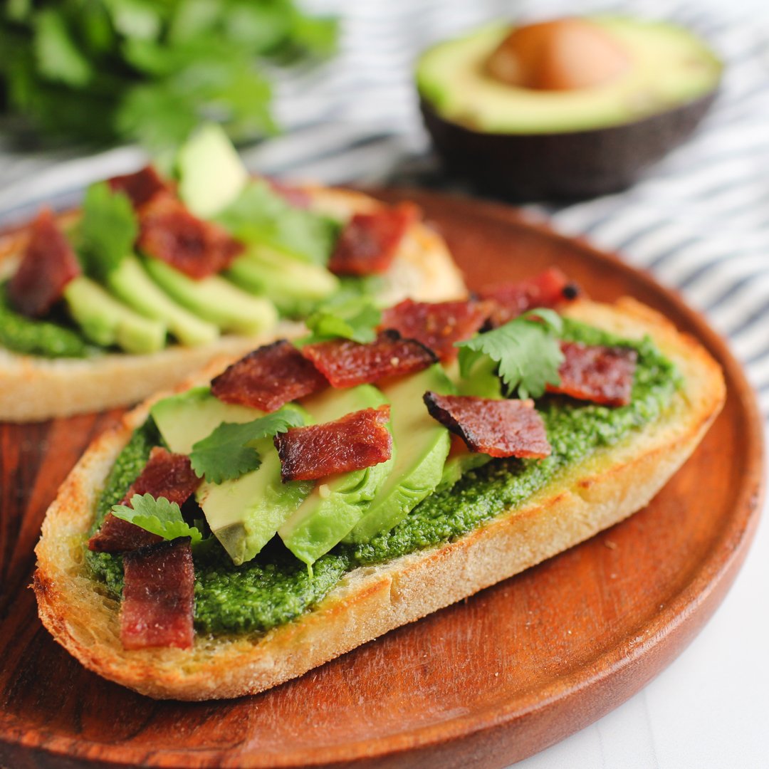 Taking avocado toast to new levels! 😍 Try topping your toast with pesto, avocado & turkey bacon for a perfect mid-morning snack.