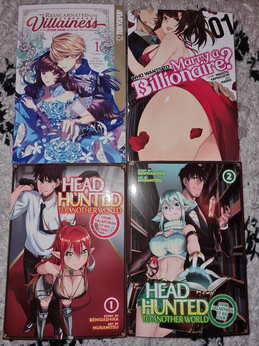 OtomeFairyyy's tweet photo. Showed the first one yesterday already, but this was my complete manga order. I also have so much more still coming in because I'm spending unhealthy amounts😅 https://t.co/avvRS0Gvv2
