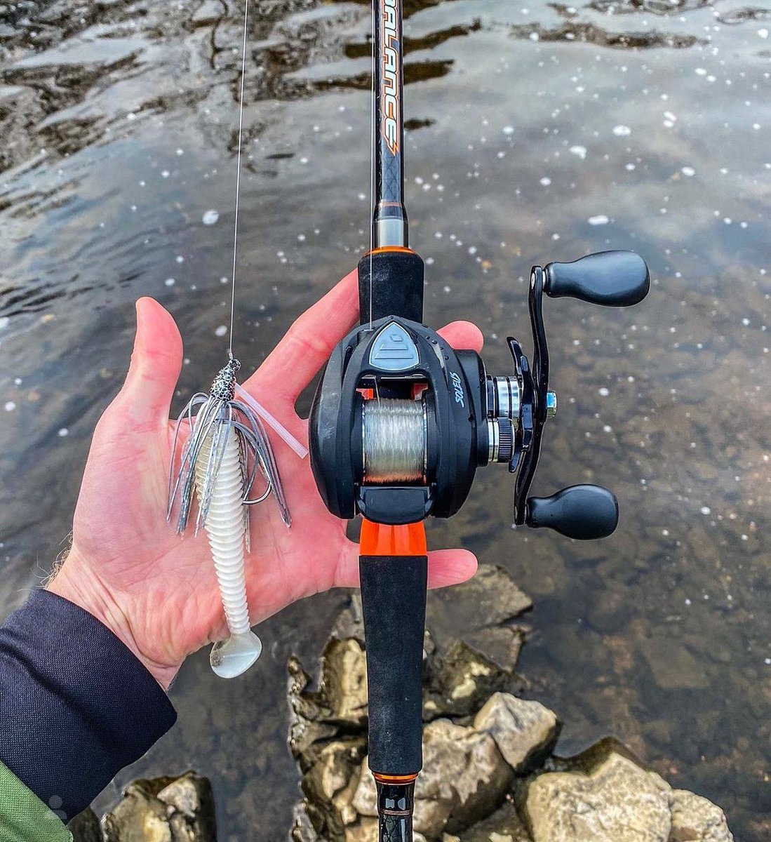 Viciousfishing's tweet photo. Fresh Vicious Fluorocarbon ready to do work!!! #fishing #fluorocarbon #viciousfishing #viciousfluoro #viciousfishingline #getvicious https://t.co/XCAgxL46fM