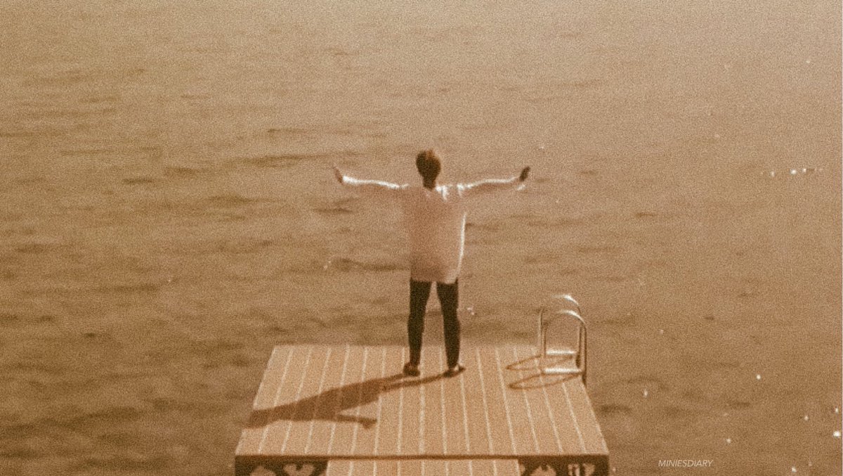 miniesdiary's tweet photo. 🎞 jimin’s film, journey to promise #3YearsWithPromise https://t.co/4Ua5JdZW3X