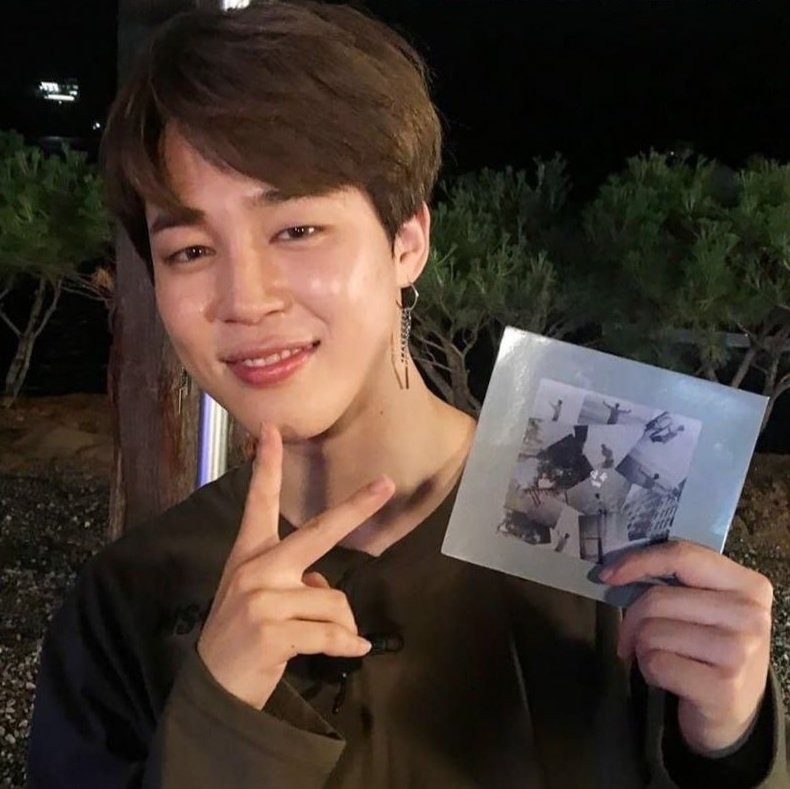 JAMJAMPICS's tweet photo. it’s been 3 years since one of the most special gifts jimin could ever give us. we can never thank him enough for making such a beautiful and healing song but still, forever thankful. thank you #JIMIN 🤍
#3YearsWithPromise #약속3주년축하해 https://t.co/Q4ZtrPfgGX