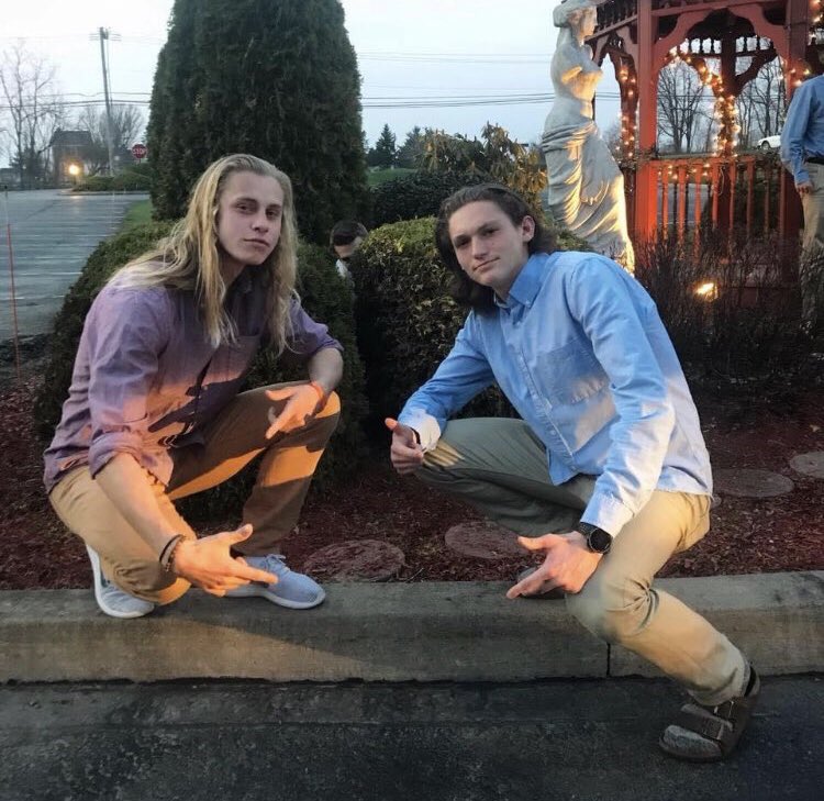 ddritzenhein's tweet photo. @SchwartzConnor Happy 3rd Friendversary to us &amp; hopefully many more https://t.co/Lu8CEqCOx6