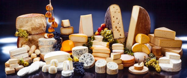 It is #Nationalcheeseloversday which cheese is your favourite? #cheese #CP_PlazaLGW #Cheeseboard #crowneplazalondongatwick #Bar92