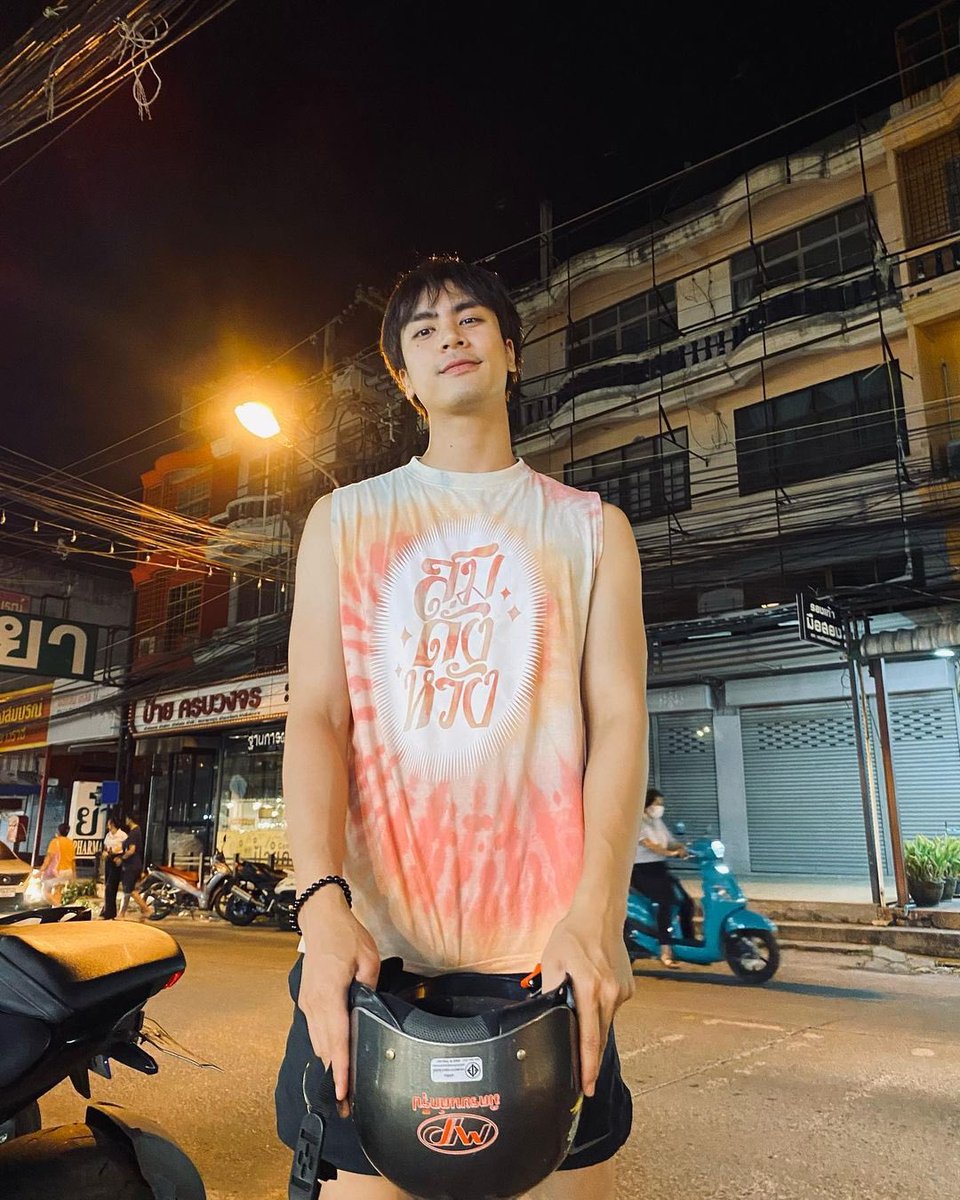 icepnwt_oppa's tweet photo. Hai Remaja Pattaya👋🏻

Aku sangat menyukaimu🥰

@icepanuwat ✨💖

#icepanuwat 
#icepnwt_oppa 
#kamicintaicepanuwat https://t.co/mlgrI1BxAB