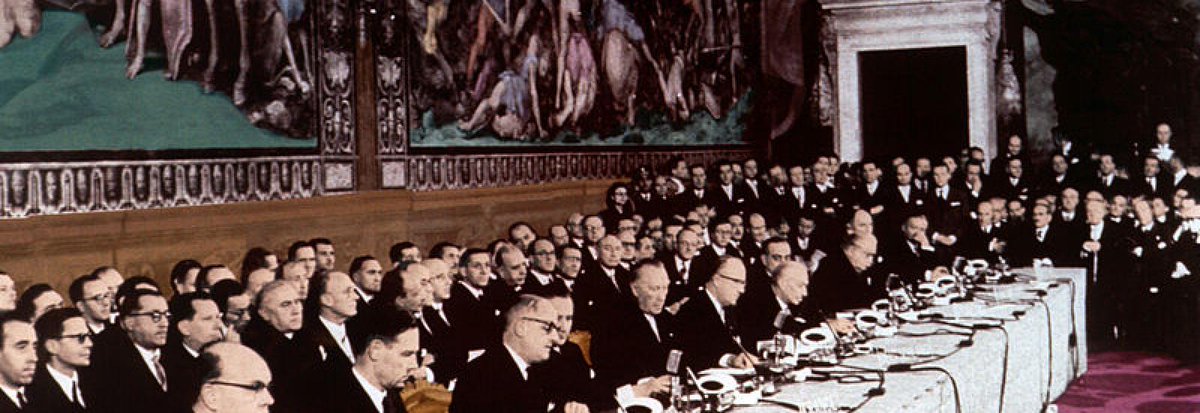 "#Union européenne : au début était l’#Italie", un article de Sylvie GOULARD, ancien ministre, ancienne députée européenne, disponible dans le n°81 de #FranceForum ! 

#Europe 

⬇️
institutjeanlecanuet.org/content/union-…