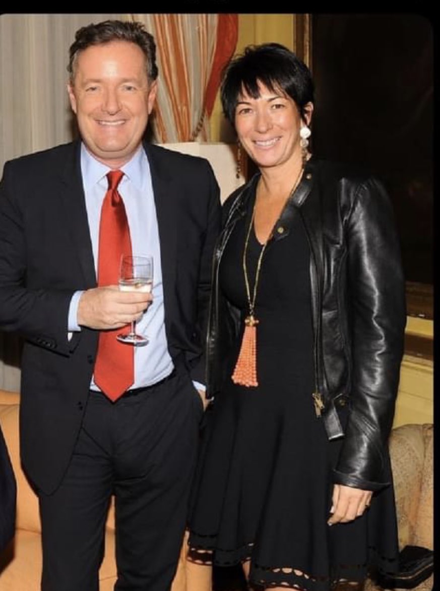 KozmicLee's tweet photo. @piersmorgan Piers Morgan must be sweating like Randy Andy https://t.co/WEZ5J3l8Bg