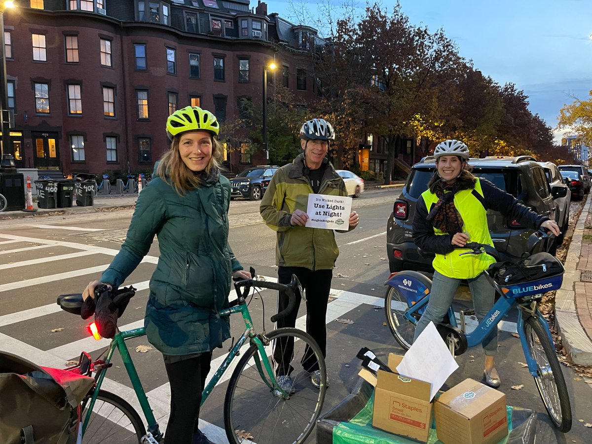 MassBike's tweet photo. In 2021, our #LightsBrigade program distributed over 1,000 free sets of bike lights from Cape Cod to the Berkshires to brighten up cyclists across Mass.
Help us meet our goal of 125 additional donors by 12/31. Donate today & help us do more in 2022: https://t.co/OrW4zUKwAA https://t.co/n2Jf9UkdTt