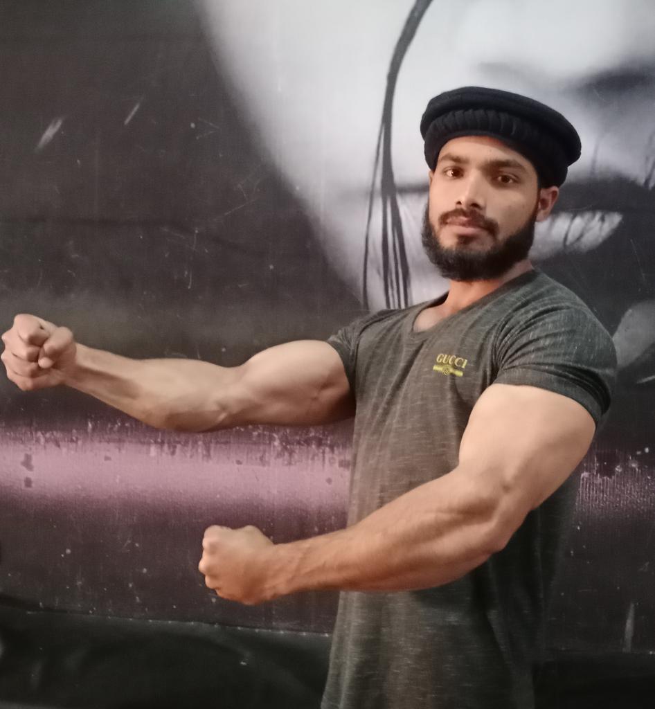 Come in the Gym
Like you're 
Going to War