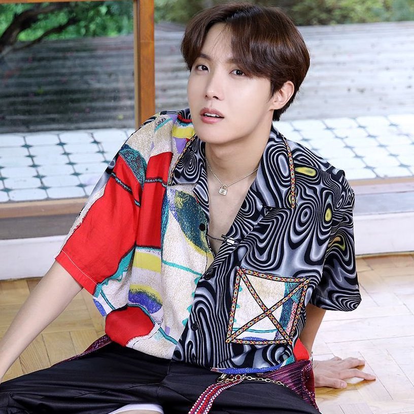 dreamjeons's tweet photo. i cannot wait to see jungkook's creations! i mean,, he designed those shoes and that shirt for hobi https://t.co/eAQ9w1v9pS