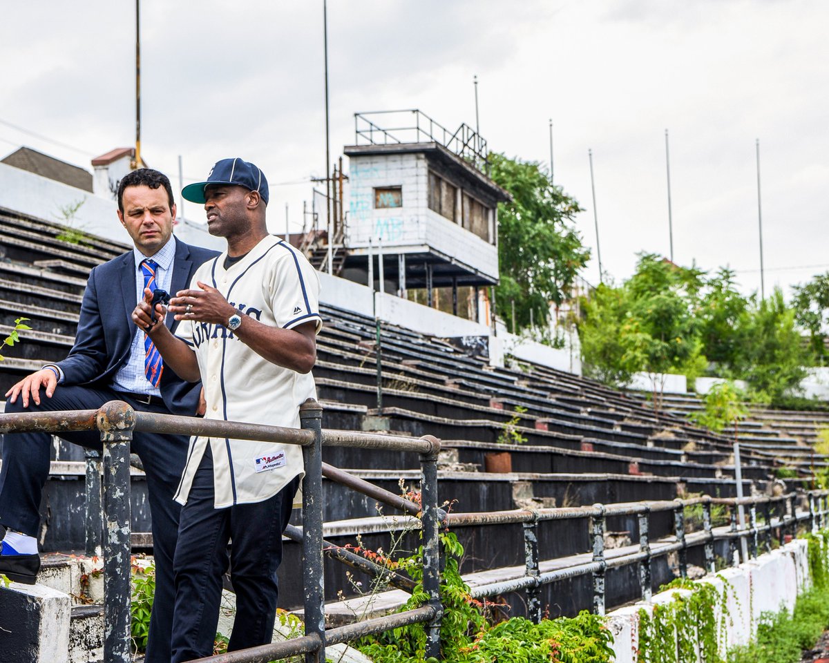 FOS's tweet photo. MLB analyst and former All-Star Harold Reynolds is pushing for a “Field of Dreams”-style game at Hinchliffe Stadium in Paterson, New Jersey.

Hinchliffe is one of the last-standing Negro League ballparks.

The 10,000-seat stadium is undergoing a $94 million renovation project. https://t.co/KJYhghCUYx