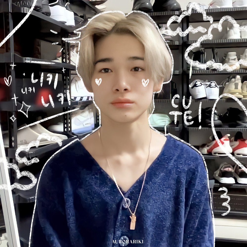 aurorariki's tweet photo. how to describe him properly 😩 https://t.co/dQRdxNZzyb