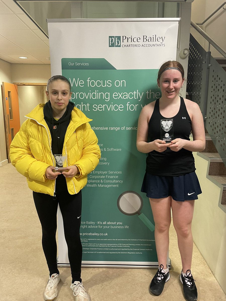 Tennis_Edge's tweet photo. The Womens finalists 🙌🏻
Alana our winner 🏆👏🏻👏🏻
Artina our runner-up 🥈👏🏻👏🏻
#PriceBailey #tennisedgechristmas #PlayerFocussedEvents @SimpsonsMalt https://t.co/AbybfZUuDJ